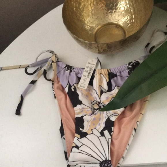 Madewell Second Wave String Bikini Bottom in Blossom Power NWT - Picture 2 of 5